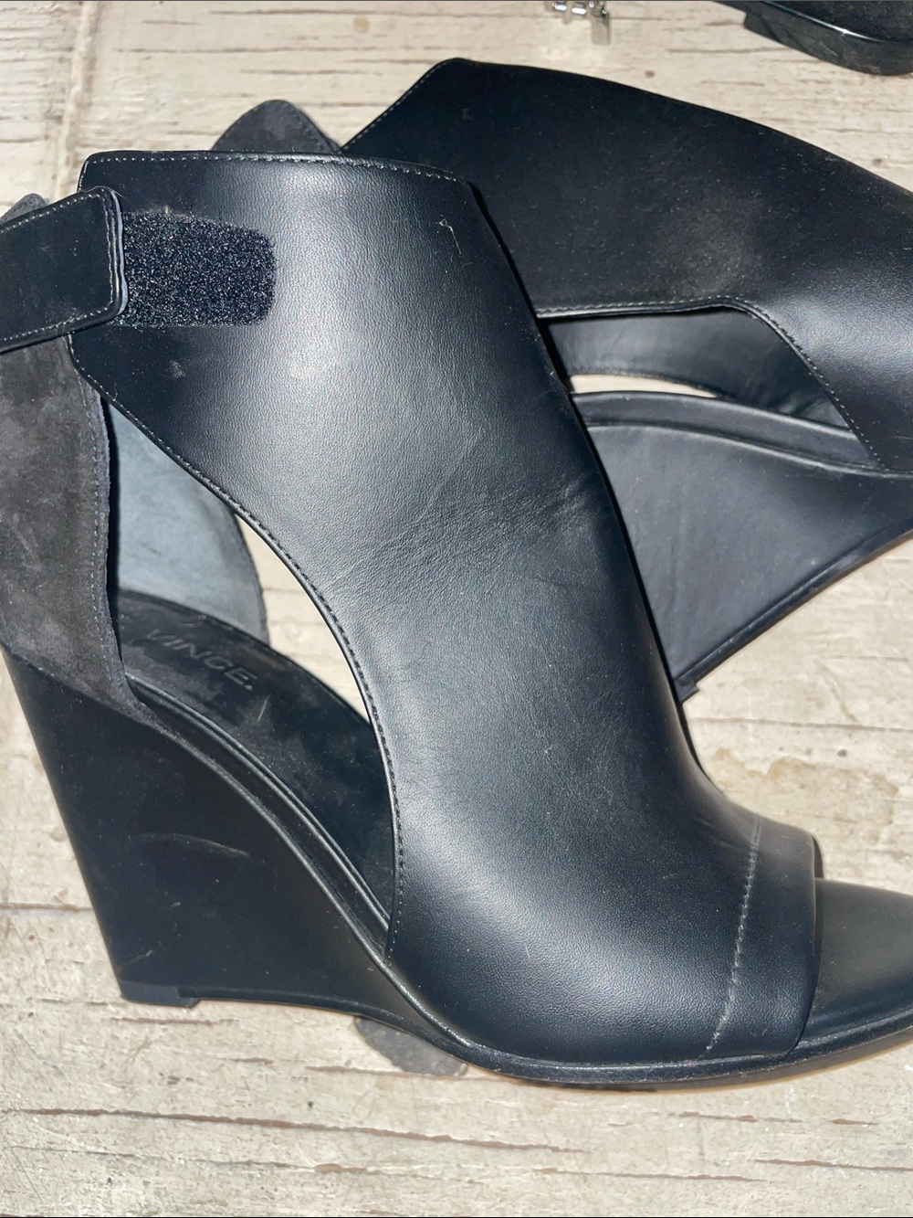 VINCE wedge open toe shoes